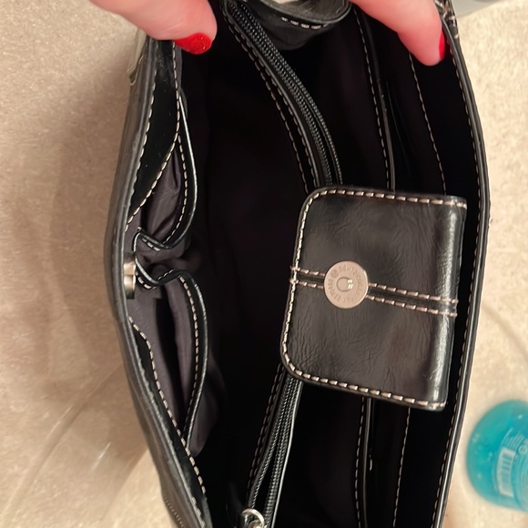 Black Nine Co Purse - Picture 3 of 6